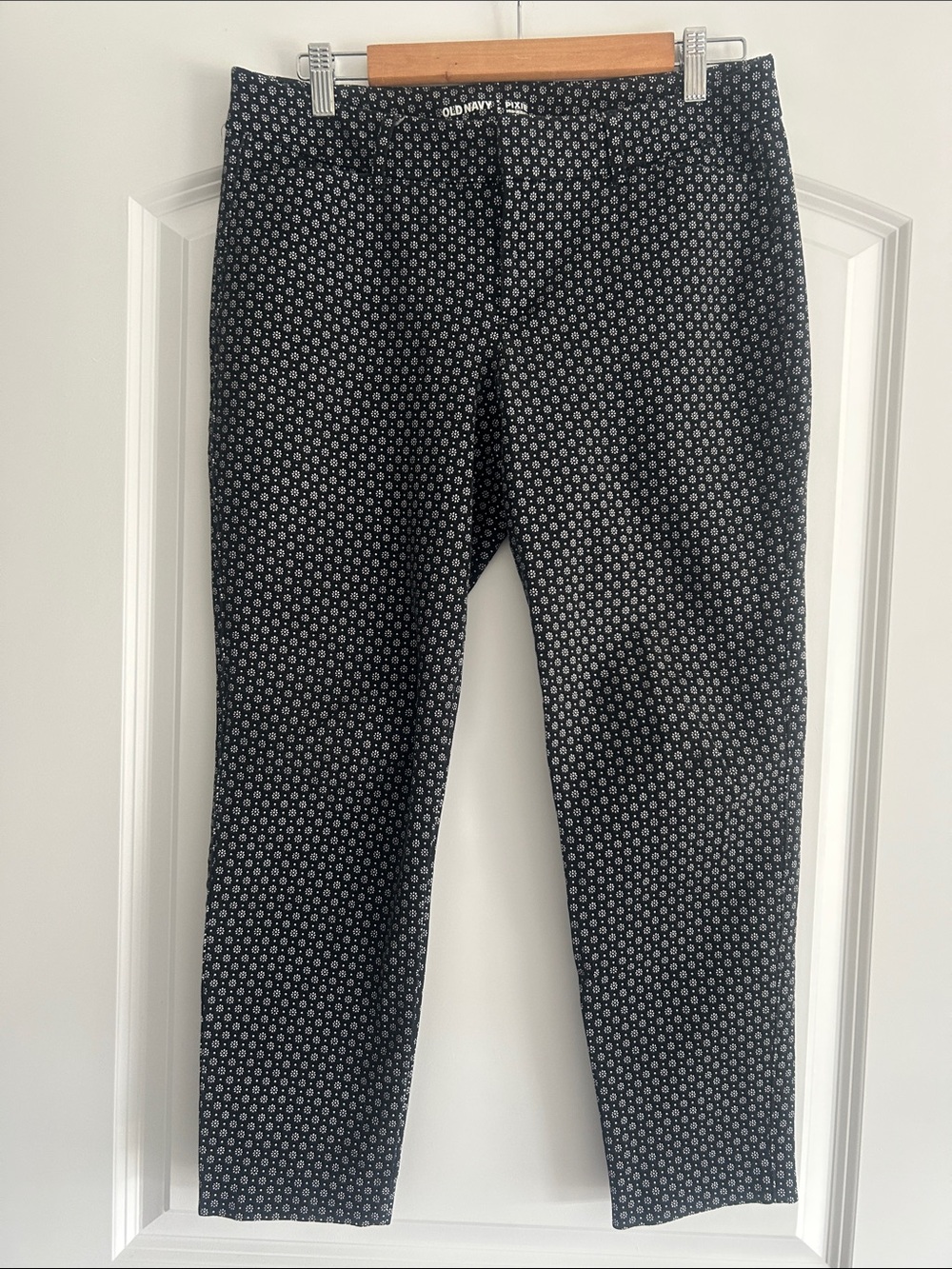 Old Navy Black Pants with White Micro Floral Print
